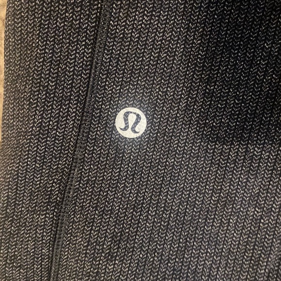 Speed up lululemon leggings. Perfect condition. Size 10 - Picture 2 of 5